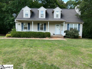 309 Lakeview  Laurens, SC 29360