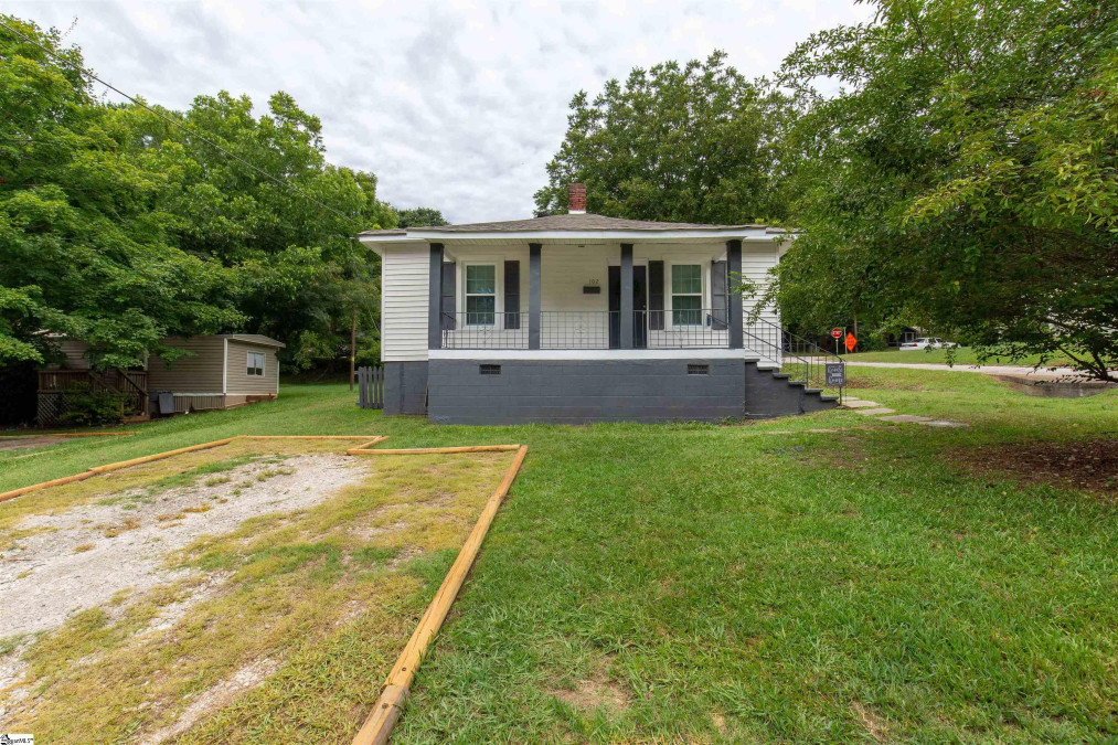 102 Poplar  Clover, SC 29710-1327