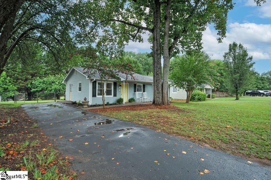 8 Windmill  Wellford, SC 29388