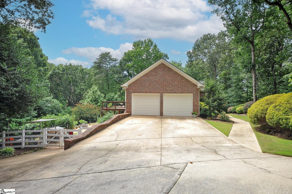 129 Kimberly  Travelers Rest, SC 29690