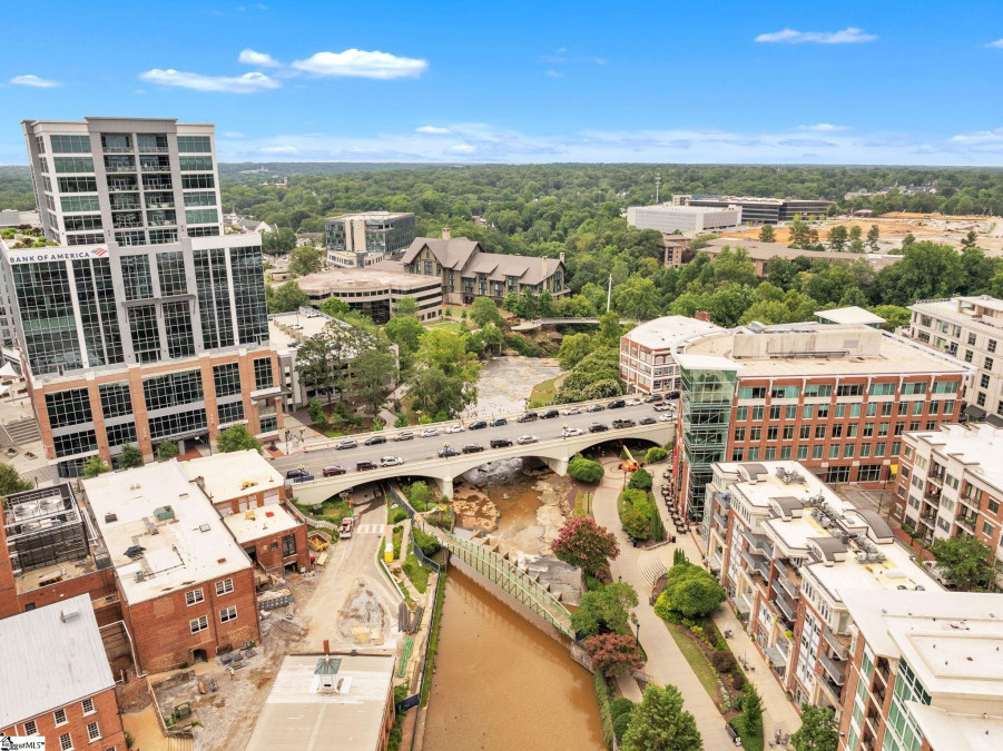 201 Riverplace  Greenville, SC 29601