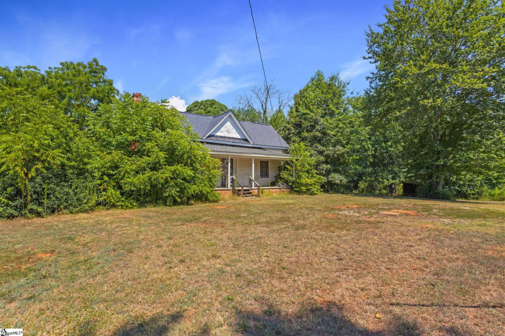 208 Della  Six Mile, SC 29682