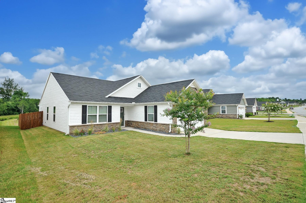 404 Vernonburg  Piedmont, SC 29673