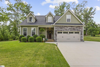 135 Robertson  Travelers Rest, SC 29690