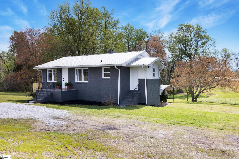 1126 Us Highway 25 N Travelers Rest, SC 29690