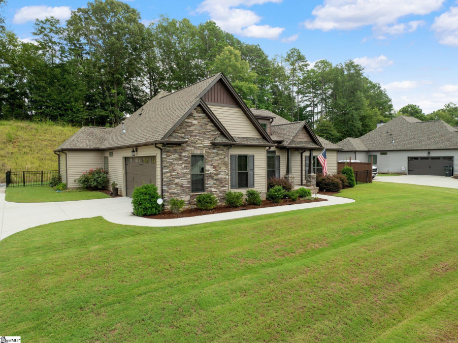 118 Mountain Lake Piedmont, SC 29673