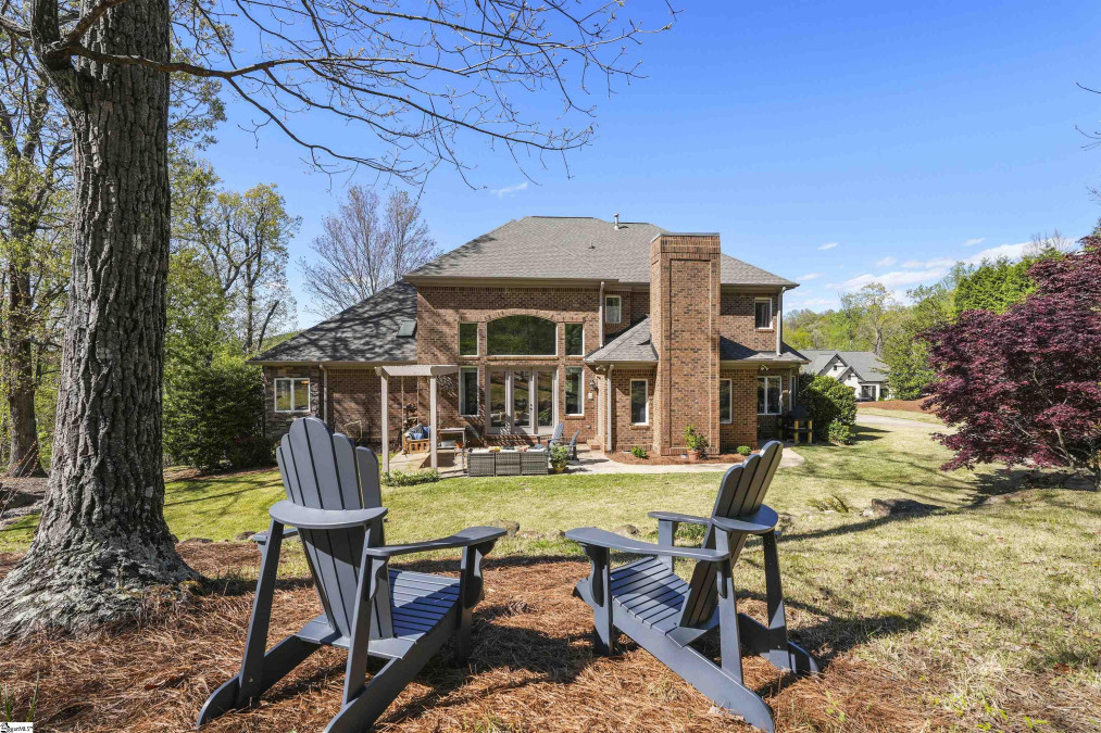 203 Sorrento  Greenville, SC 29609