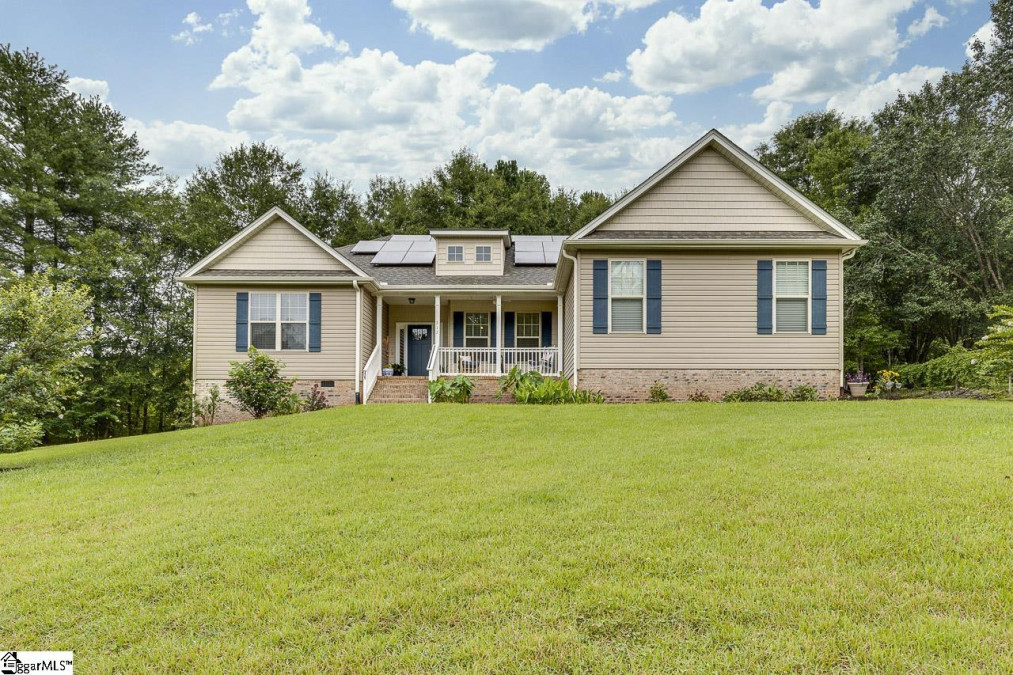 212 Virginia  Easley, SC 29640