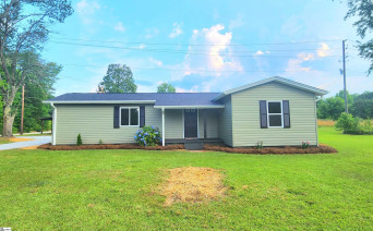 1138 Bates Crossing Travelers Rest, SC 29690