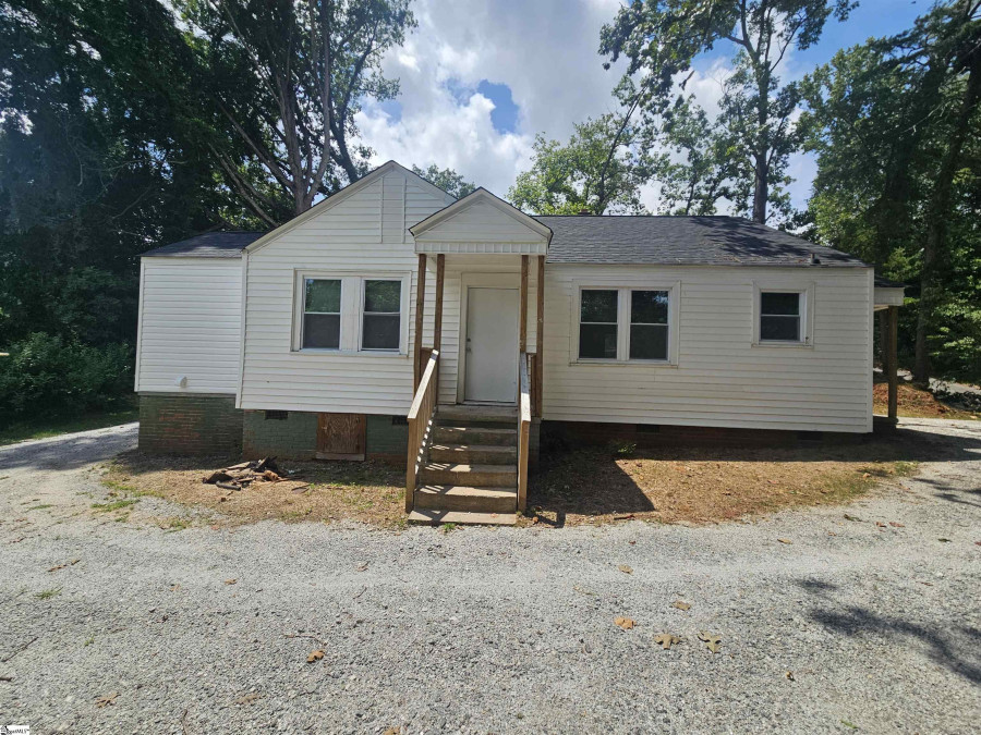 4002 Augusta  Greenville, SC 29605