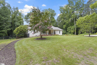 610 Mountain Creek E Taylors, SC 29687