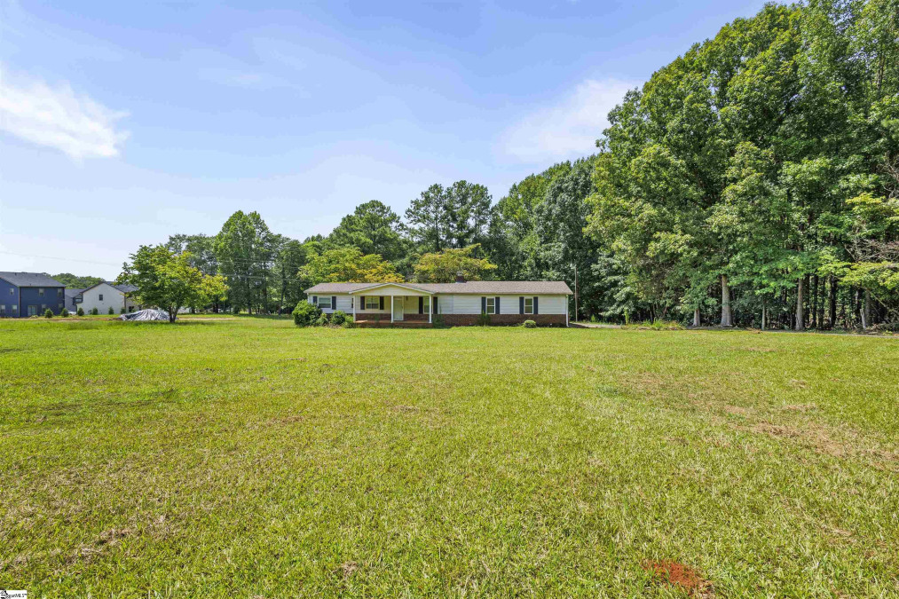 1131 Old Gunter Piedmont, SC 29673