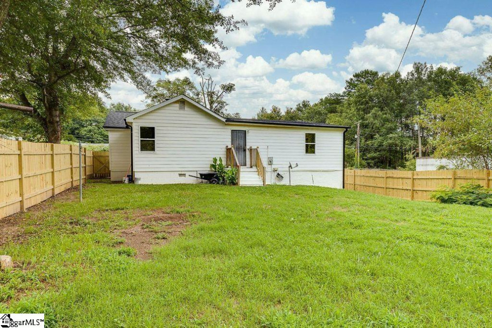 4 Wynette  Taylors, SC 29687