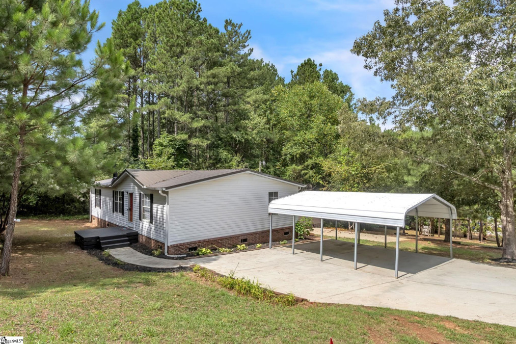 105 Sorrel  Six Mile, SC 29682