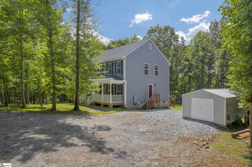 131 Tompkins Hill Pickens, SC 29671