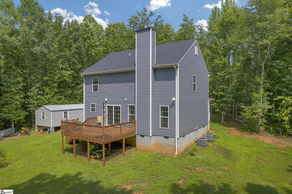 131 Tompkins Hill Pickens, SC 29671