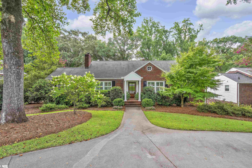 111 Rockwood  Greenville, SC 29605