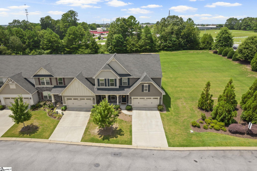 10 Hemingway  Simpsonville, SC 29681