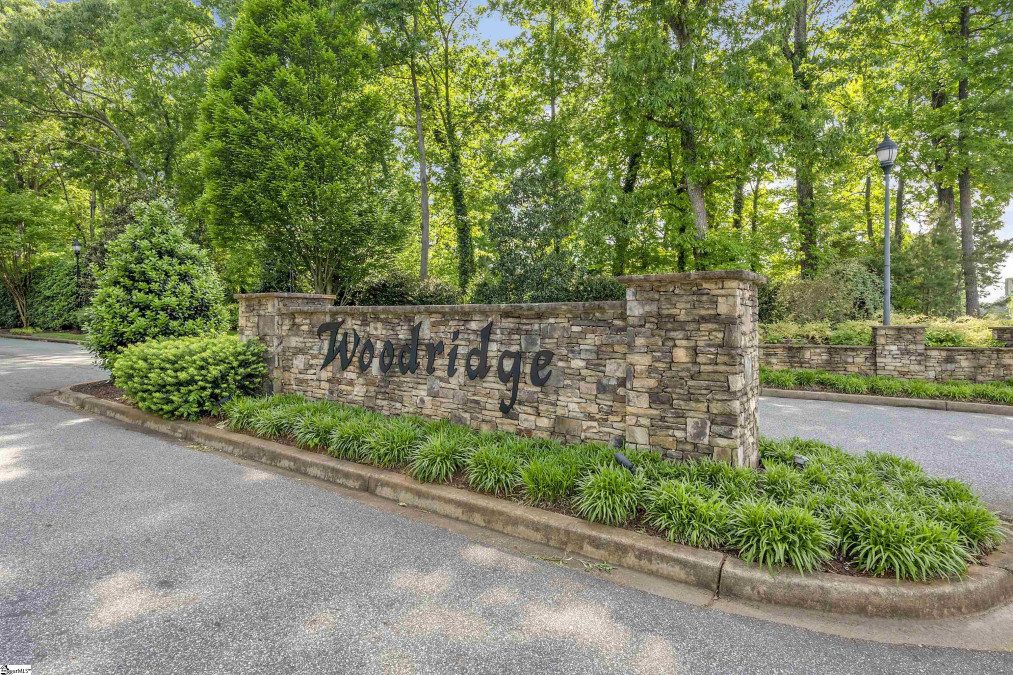 144 Woodridge  Spartanburg, SC 29301