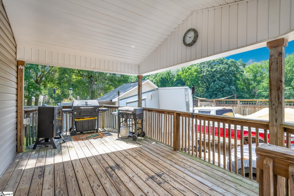 202 Beattie  Simpsonville, SC 29681