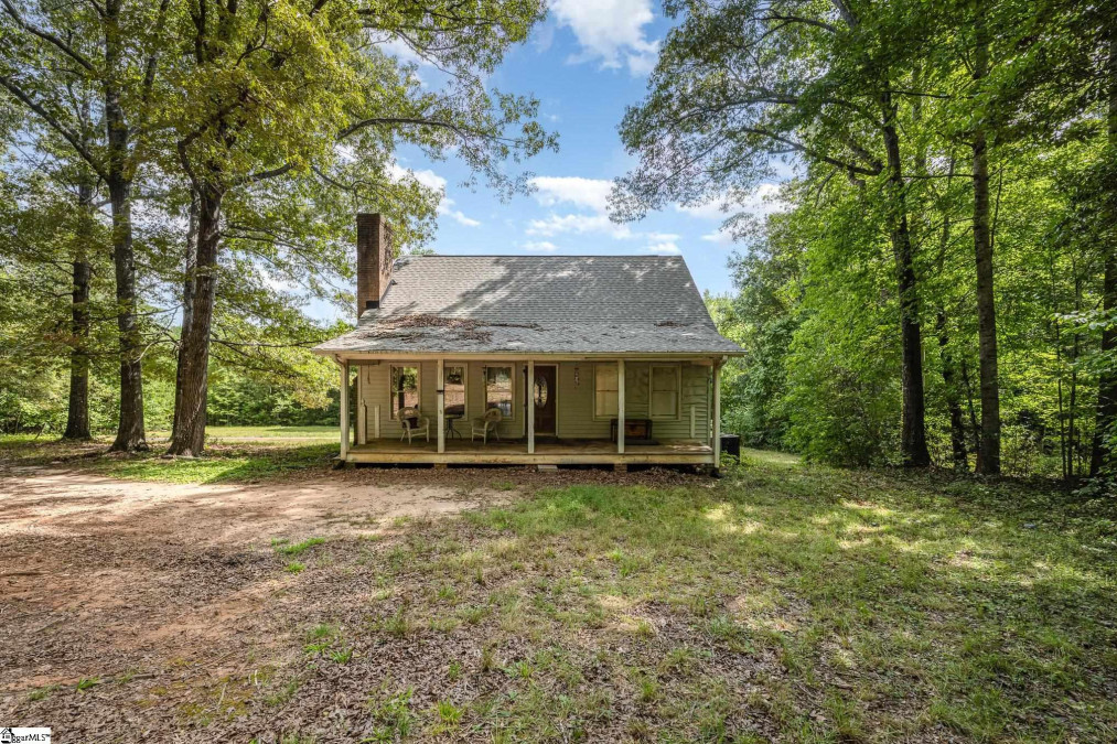 204 Dove Hill Easley, SC 29640