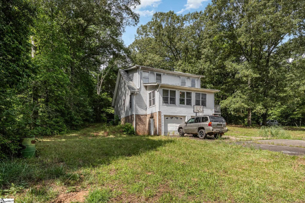 204 Dove Hill Easley, SC 29640