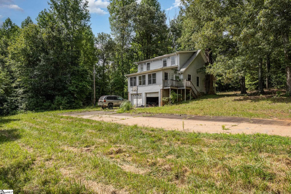 204 Dove Hill Easley, SC 29640