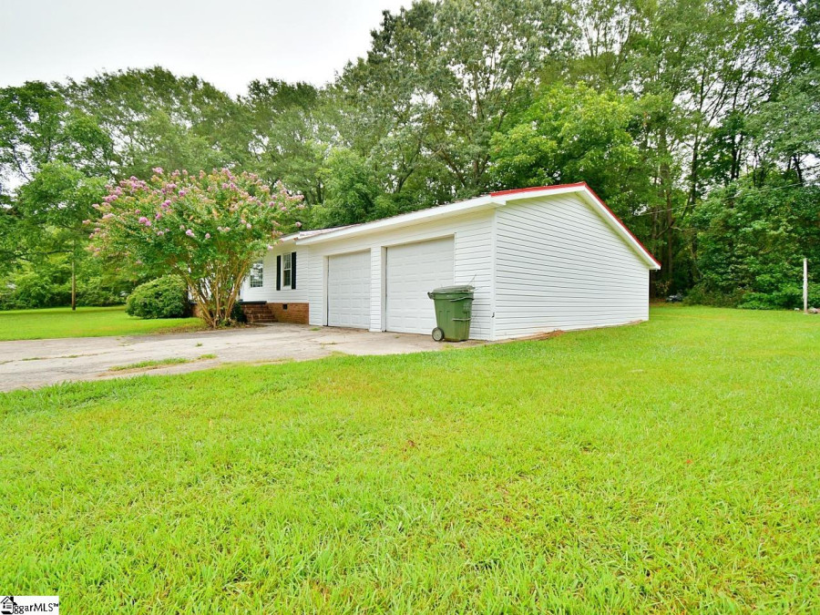 139 Gastley  Clinton, SC 29325