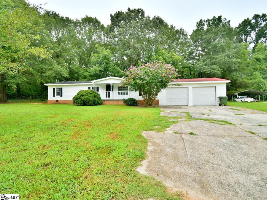 139 Gastley  Clinton, SC 29325