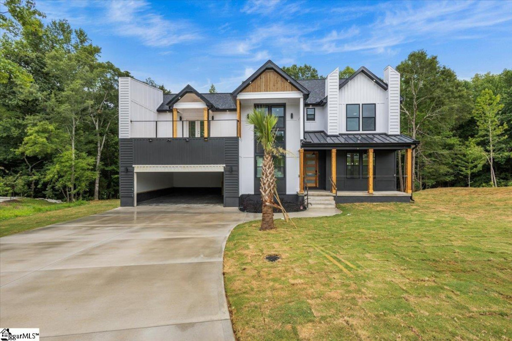 140 Ladson Lake Simpsonville, SC 29680