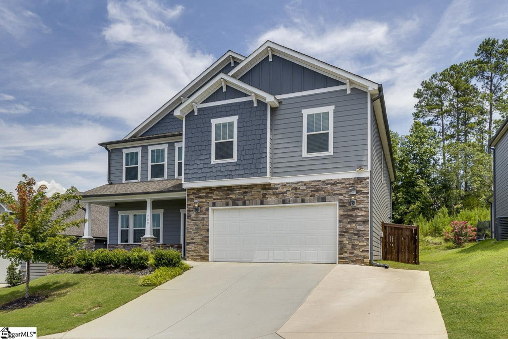 709 Whitemarsh  Simpsonville, SC 29680