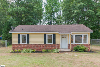 303 Boyd  Simpsonville, SC 29681