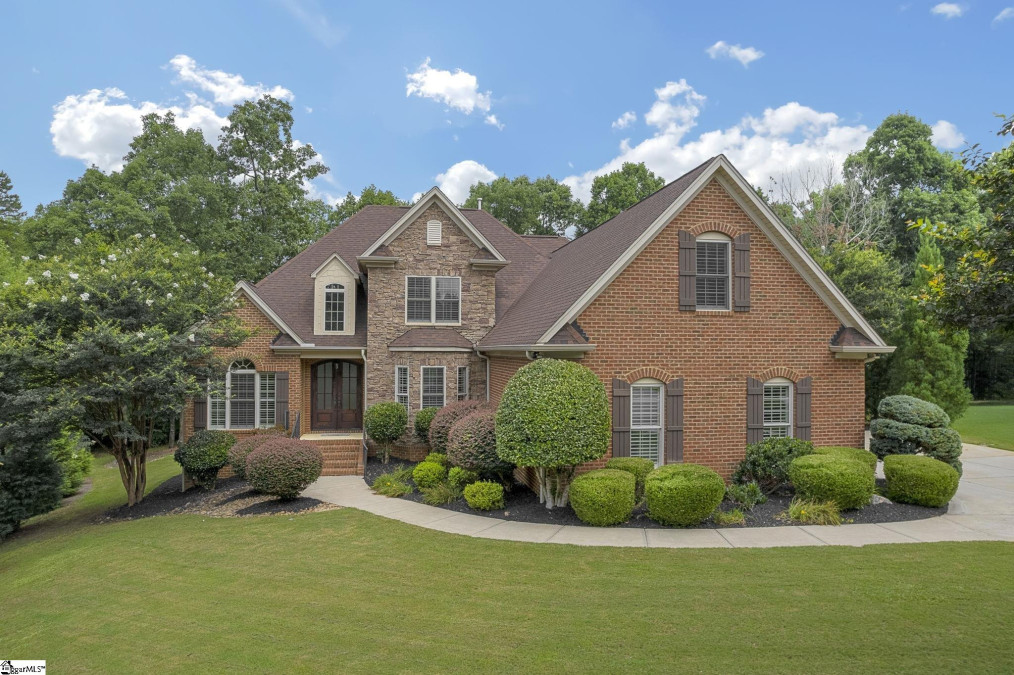 113 Ledgestone  Greer, SC 29651