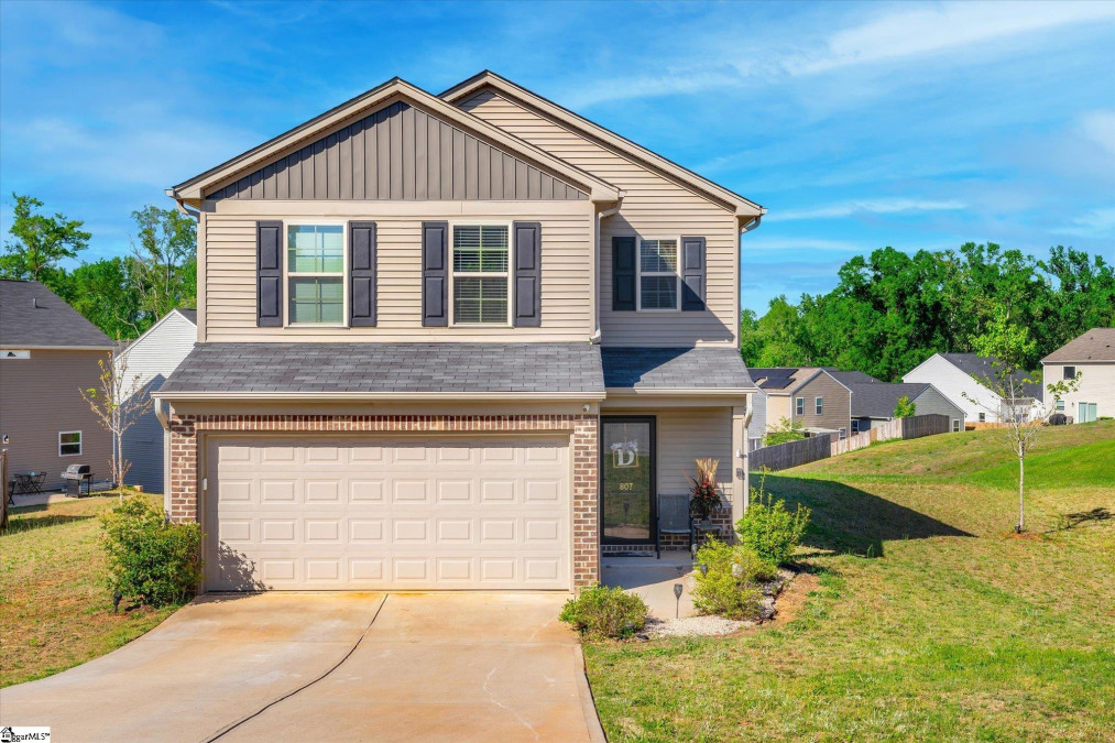 807 Millsgrove  Boiling Springs, SC 29316