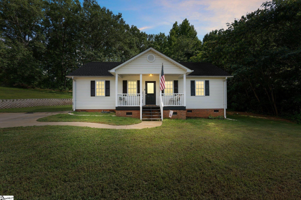 102 Homeland  Pickens, SC 29671