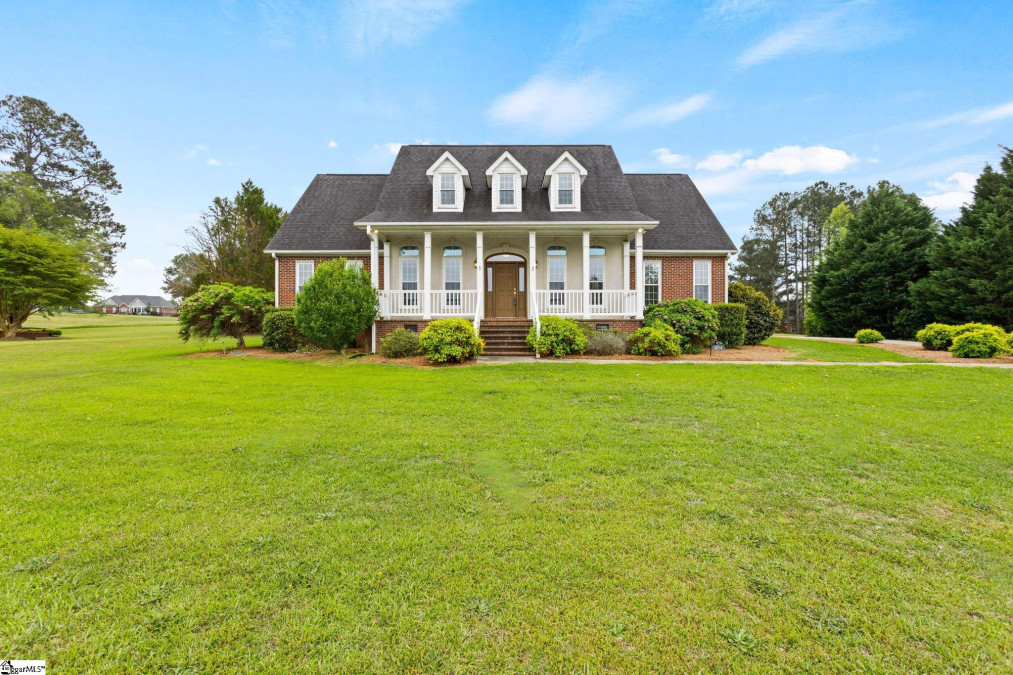 304 Gentry  Greenwood, SC 29649