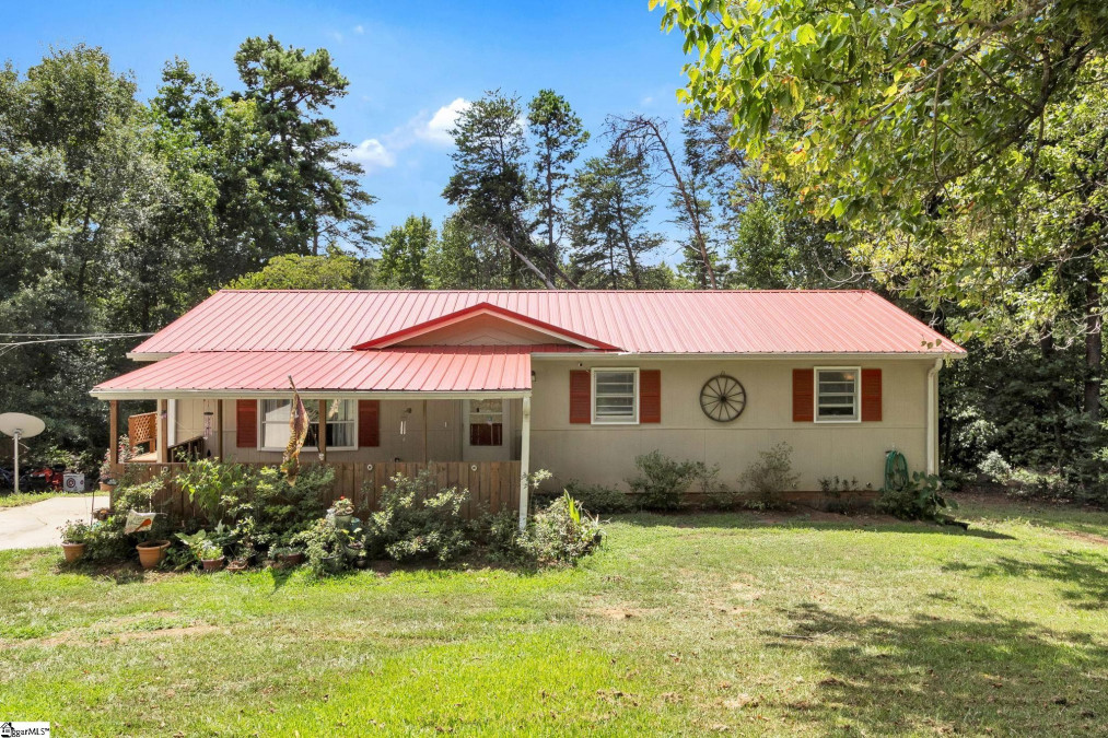 18 Boggs  Liberty, SC 29657