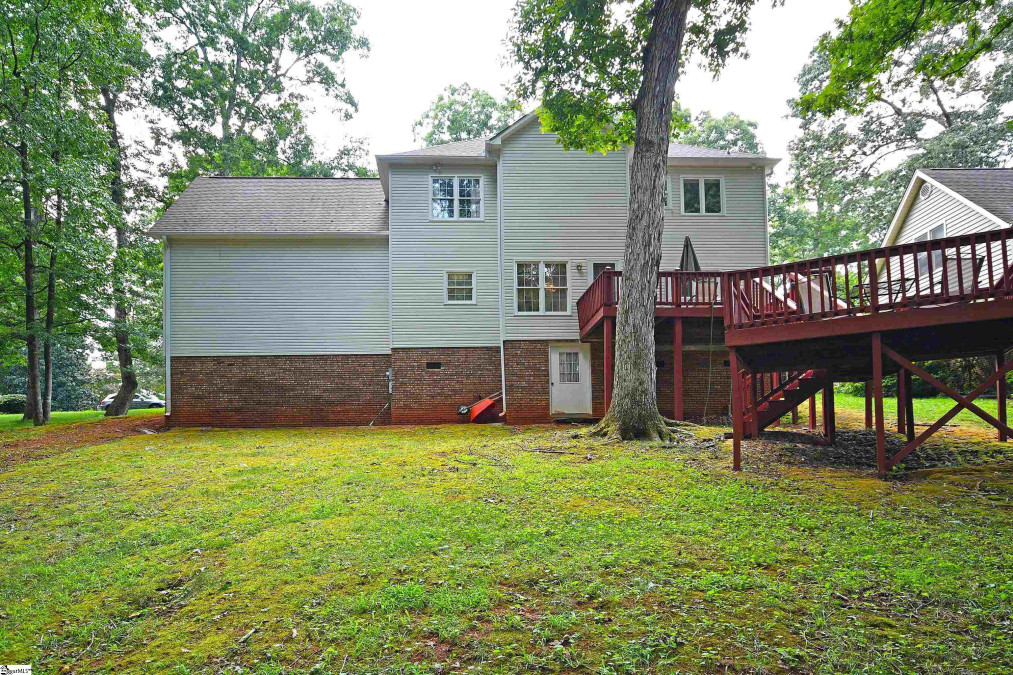 605 Creekview  Greenville, SC 29607