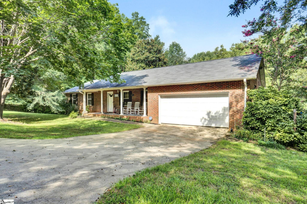 346 Bobo  Inman, SC 29349