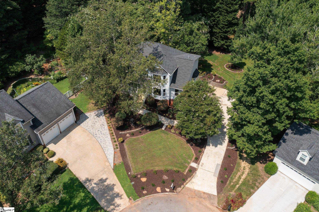 28 Bernwood  Taylors, SC 29687