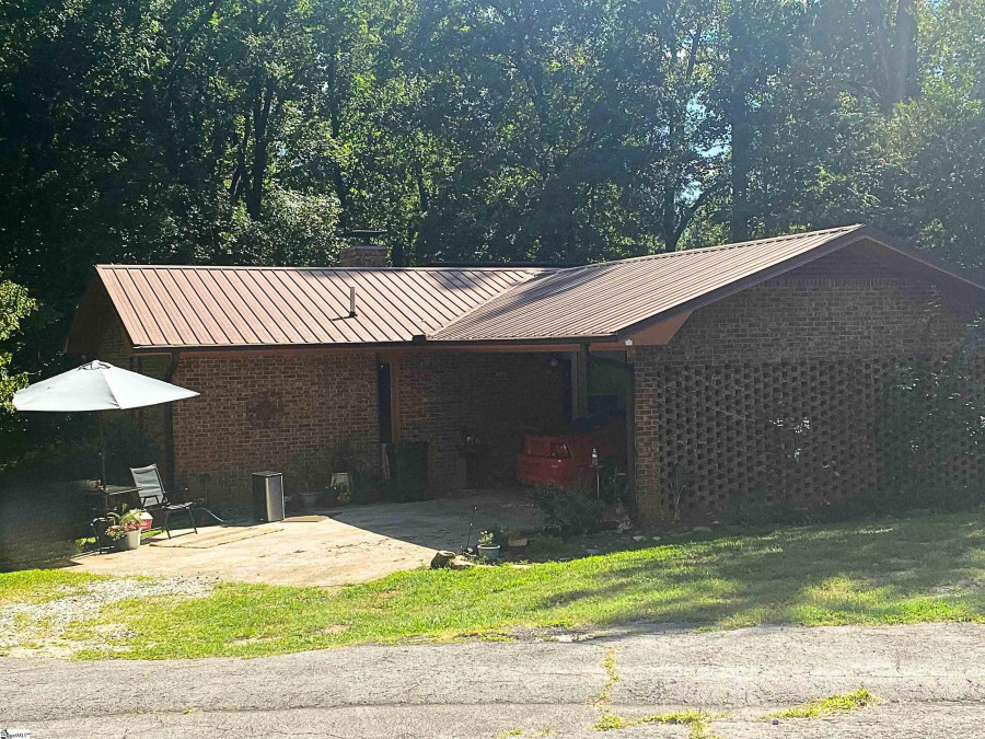 707 Campbell Town Walhalla, SC 29691