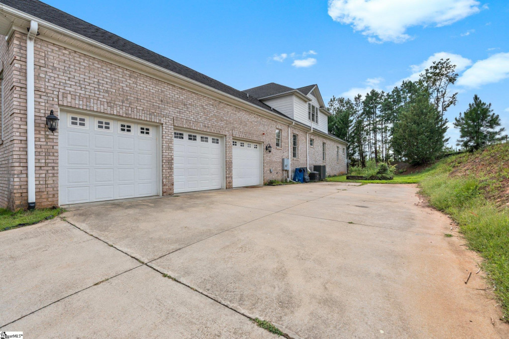 401 Marswen  Simpsonville, SC 29681