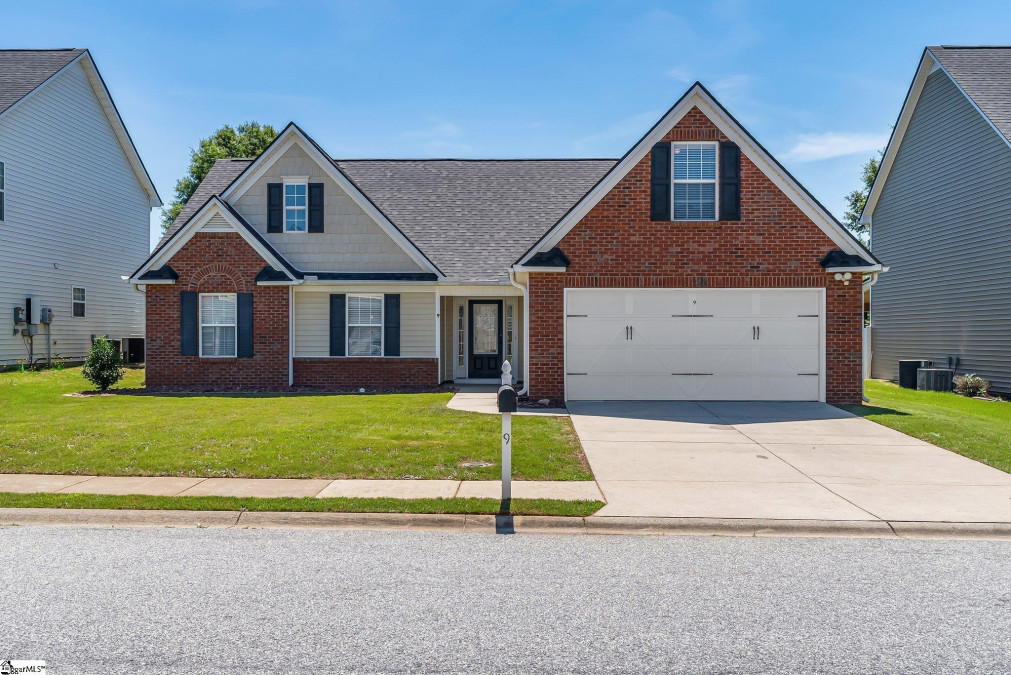 9 Kirkshire  Simpsonville, SC 29680