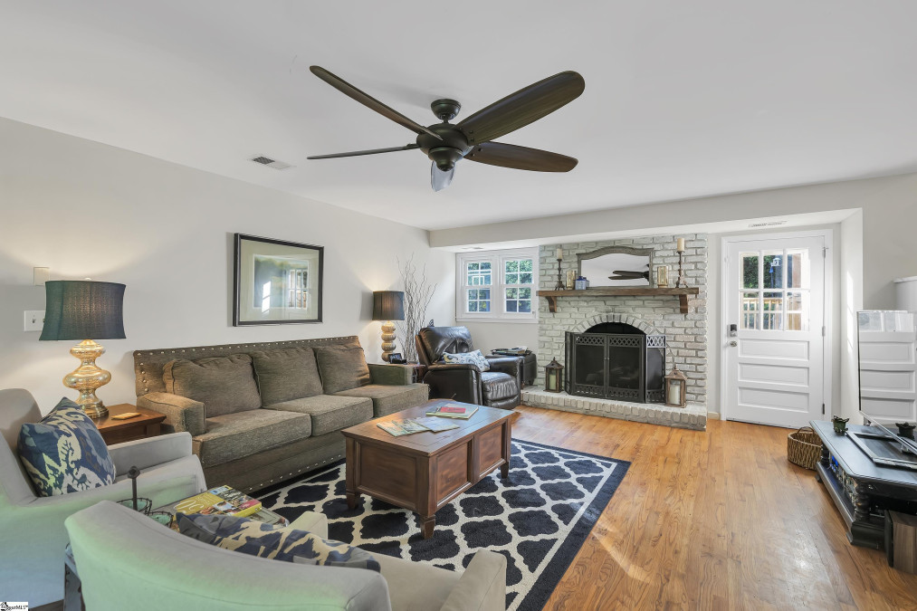 425 Pimlico  Greenville, SC 29607