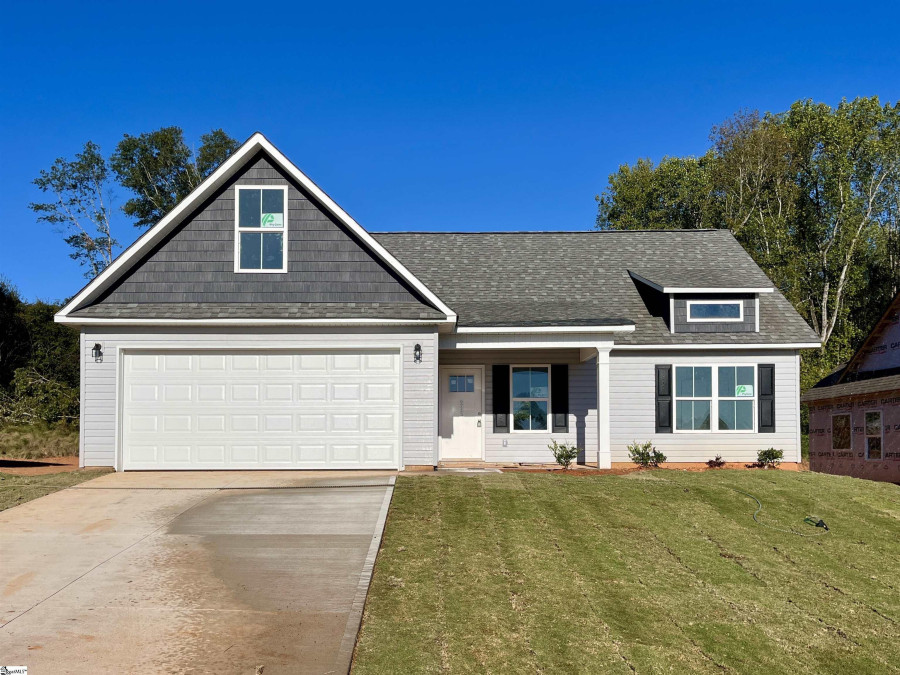 215 Kahlen  Piedmont, SC 29673