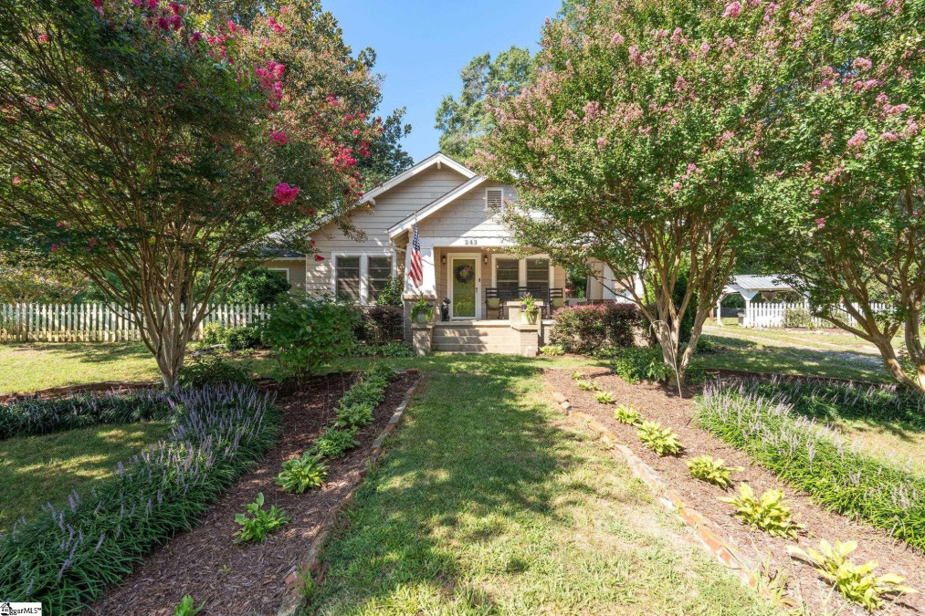 243 Old River Pelzer, SC 29669