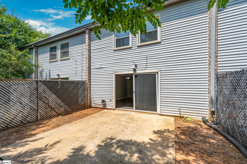 3706 North E Greenville, SC 29615