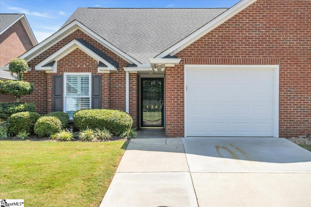 134 Dove Haven Simpsonville, SC 29681