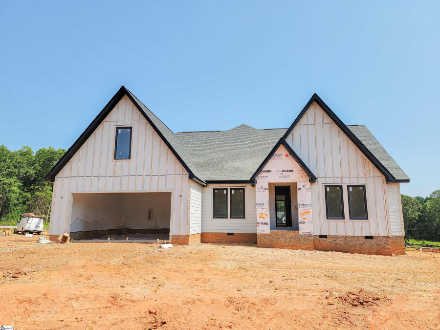 741 New South Wellford, SC 29385