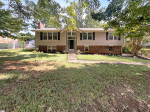 5 Broomfield  Greenville, SC 29617